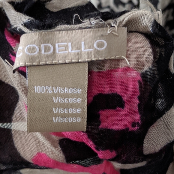 Houndstooth Slogan Scarf - Picture 4 of 4